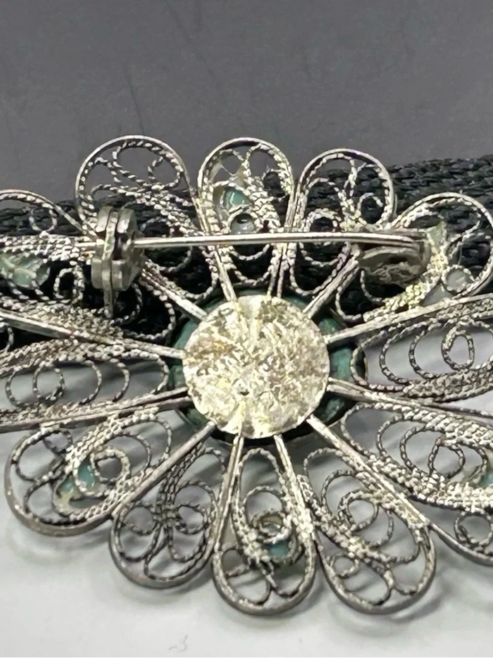 VTG Israel 925. Silver Filigree Flower Brooch with Turquoise Stones - Green/Blue